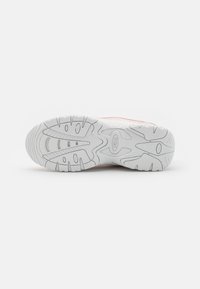 Fila STRADA - Sapatilhas - peach whip