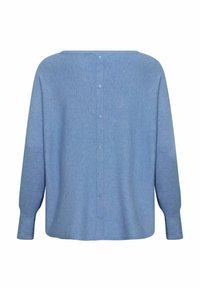 Šviesiai mėlynas megztinis su laisvu prigludimu, ilgomis rankovėmis, raukinėtomis rankogaliais ir mygtukų juosta nugaros pusėje. Minkšta mezginio tekstūra.