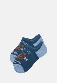 Calcetines tobilleros en azul y azul claro con un gráfico de un león, detalles de texto "Londres" y "89", mezcla de algodón, y puños acanalados para un ajuste seguro.