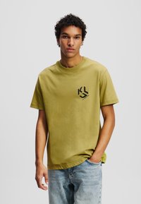 Karl Lagerfeld Jeans - MONOGRAM - Camiseta estampada - green olive Imagen en miniatura 1