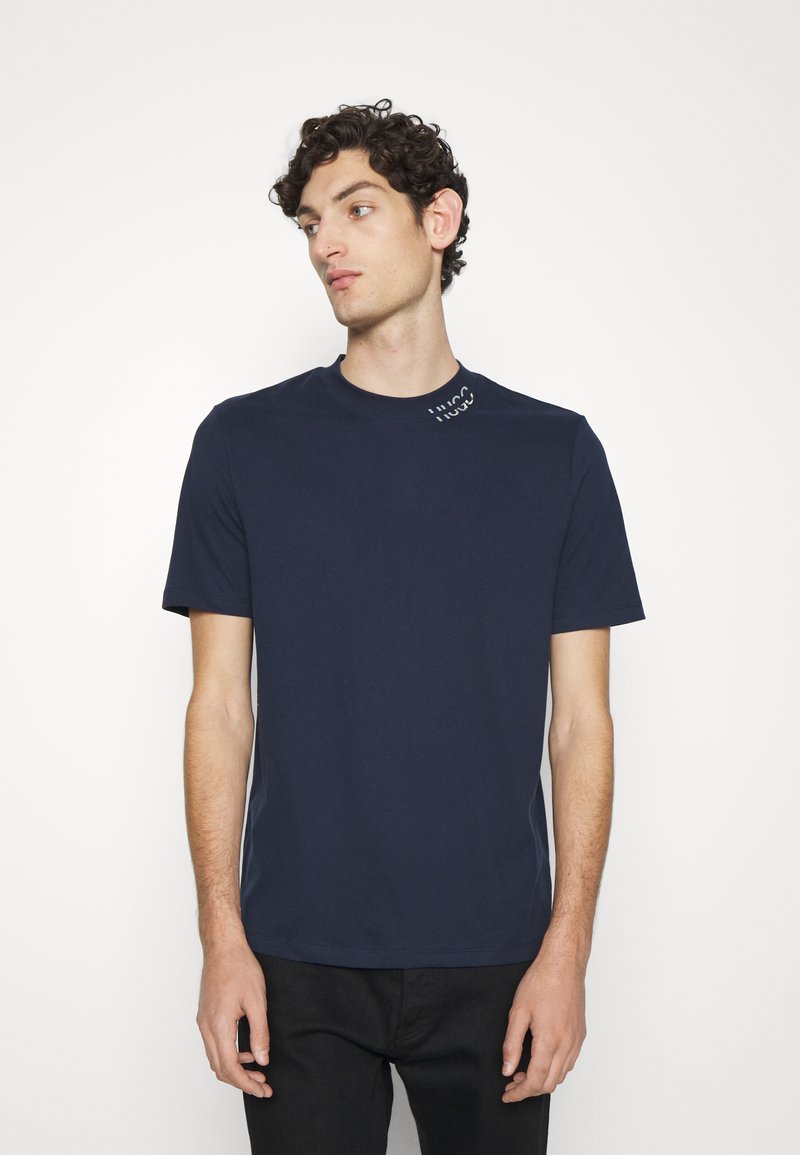 Herren T-Shirts basic | HUGO DALLUP T-Shirt basic dark blue/dunkelblau - GL25753 Herren T-Shirts basic | HUGO DALLUP T-Shirt basic dark blue/dunkelblau - GL25753