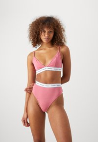 Guess CARRIE HIGH WAIST  - String - rose