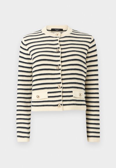 Cardigan en maille rayé crème et noir avec manches longues, encolure ronde, boutons sur le devant, et deux poches à bouton à la taille.