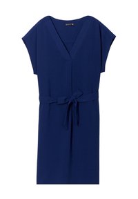 Navyblaues Kleid, V-Ausschnitt, kurze Ärmel, tailliert mit einem Bindegürtel. Aus strukturiertem Stoff, gerader Schnitt, ohne Muster oder Akzente.