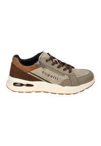 Men's sneaker in light grey suede with brown leather accents. Features a lace-up closure, padded collar, and an air-cushioned sole.