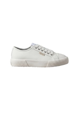 Hvid lavtop sneakers med tekstureret sål, snørelukning og lille "Calvin Klein" mærke på siden.