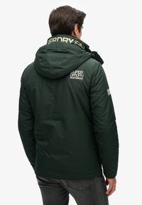 Superdry & Co YACHTER  - Wiatrówka
