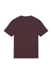 Bordeauxrotes T-Shirt mit kurzen Ärmeln und Rundhalsausschnitt sowie einem schlichten Design. Hergestellt aus weichem Stoff mit einer glatten Textur.