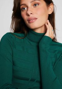 Morgan MENTOS - Pulover - green