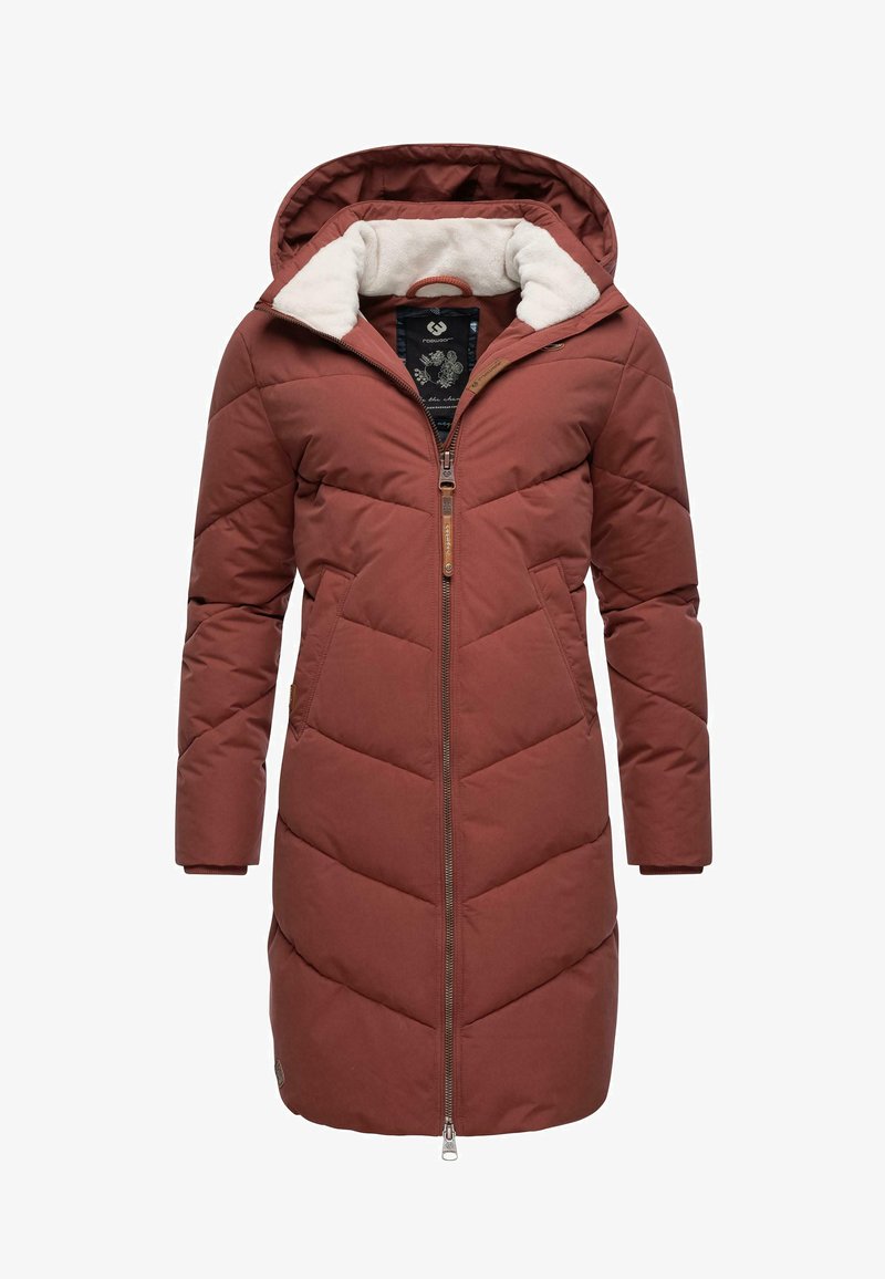 Pehmeast küllast maroonist manteel on kapuuts, pehme valge fliisvooder, diagonaalne tikandimuster ja ees lukuga, millel on puidust aktsent.