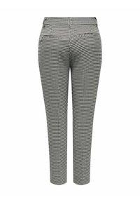 Pantaloni a motivi pied-de-poule in bianco e nero, vestibilità tailored, lunghezza cropped, con due tasche posteriori e una texture liscia.