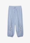 EMBROIDERED BALLOON TROUSERS - Pantalon classique - light blue