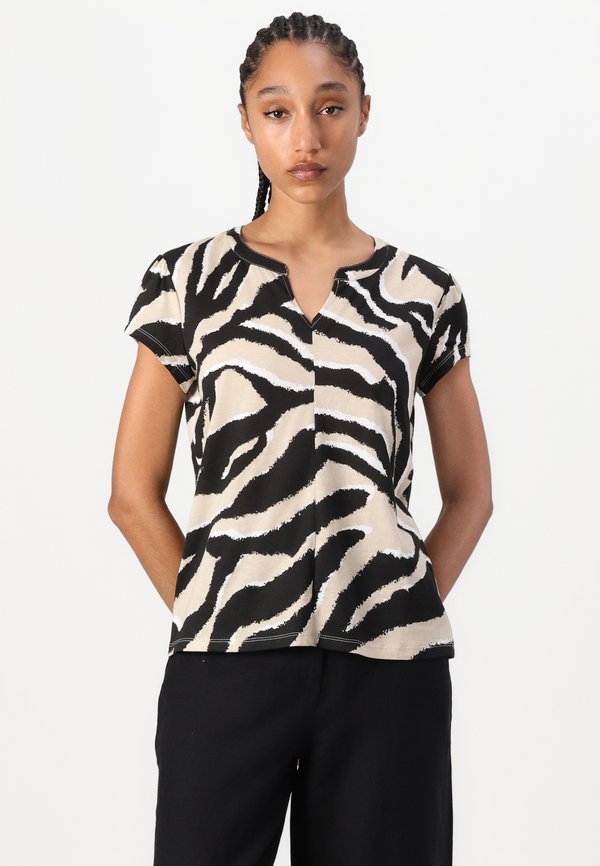 ALLOVERPRINTED - Print T-shirt - abstract beige4