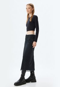 Koton MIDI - A-Linien-Rock - black