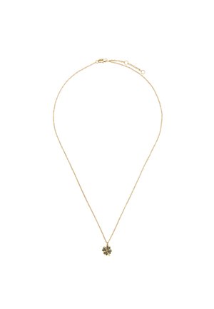 Złoty naszyjnik z łańcuszkiem, ozdobiony wisiorkiem w kształcie koniczyny z czarnymi akcentami, teksturowanymi detalami oraz bezpiecznym zapięciem na karabińczyk.