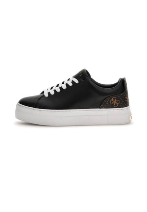 Sneakers in pelle nera con lacci bianchi, suola spessa bianca e dettagli marroni a motivo sul tallone con particolari in oro.