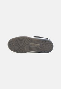 Calvin Klein Jeans BASKET CUPSOLE - Tenisice - black/bright white