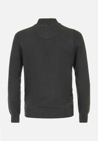 Ciemnoszary sweter z okrągłym dekoltem, prążkowanymi mankietami i dołem. Wykonany z miękkiego materiału, charakteryzuje się gładką fakturą i prostym wzornictwem.