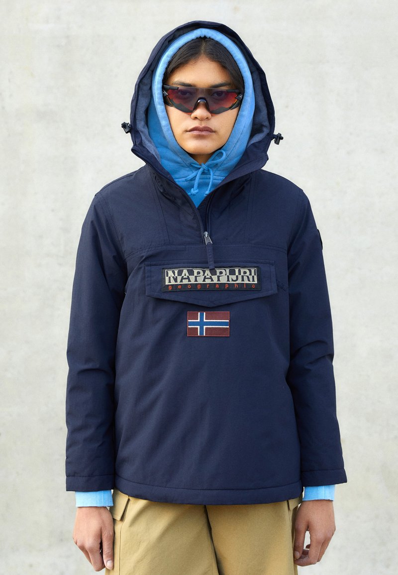 Napapijri Giacca Anorak Rainforest M Sum 3 NP0A4G7D Blu Scuro Regular Fit