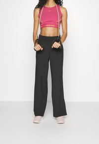 GAP Tygbyxor - black