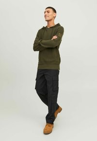 Jack & Jones CLASSIC - Džemperis - olive night