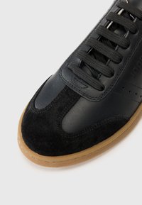 JOOP! MISTO ISA - Sportbačiai - black