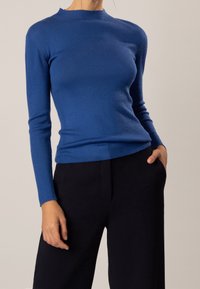 Apart Stickad tröja - royal blue