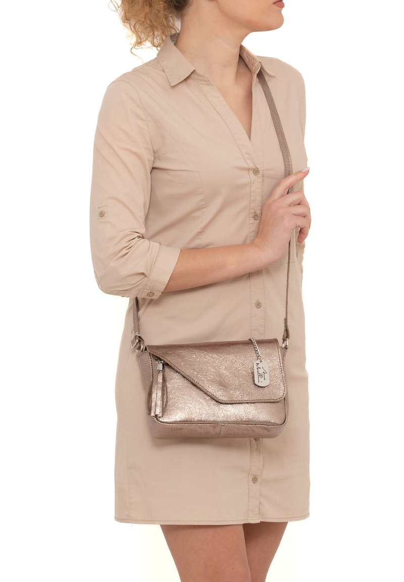 Anna Morellini LOLA ITALIAN MADE - Sac bandouli?�re - bronze - ZALANDO.FR