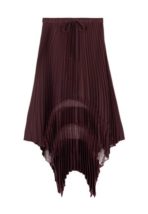 Mørk bourgognefarvet plisseret midinederdel med asymmetrisk kant og bindedetalje ved taljen, lagdelt med transparente stofpaneler.