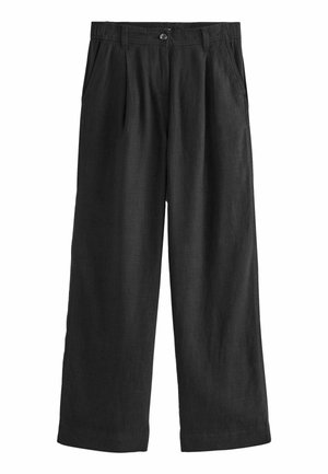 Zwarte wijde broek met riemlussen, zijzakken, plooien in de taille en een knoop- en ritssluiting aan de voorkant.