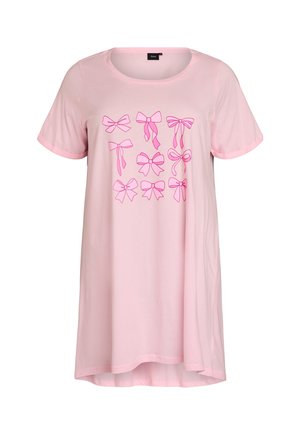 Lyserød kortærmet kjole med ni forskellige lyserøde sløjfeillustrationer arrangeret i et 3x3 gitter på forsiden.