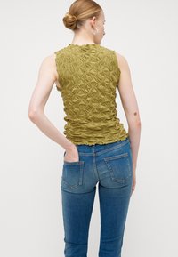 ONLY Tall ONLBLUSH MID - Zvonové džínsy - medium blue denim