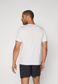 New Balance GRAPHIC  - Sporta krekli - grey