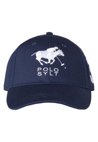 Navyblaue Baseballmütze aus Stoff, mit einem weißen gestickten Polo-Spieler und dem Text "POLO SYLT", mit einem starren Schirm.