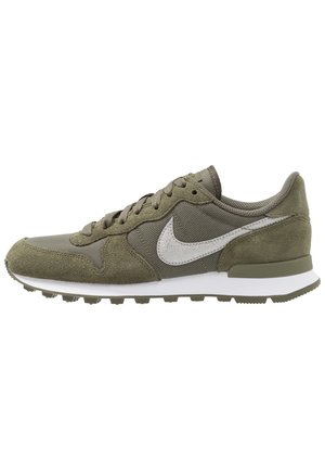 INTERNATIONALIST - Trainers - med olive/white