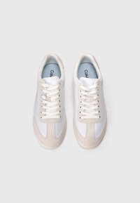 Calvin Klein LOW CUPSOLE LACE UP - Tossud - triple bright white