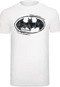 Hvit t-skjorte med en svart, skisset Batman-logo i midten. Designet har en oval form med taggete kanter og tykke linjer.