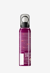 Paarse spuitfles met een zwarte dop, met gedetailleerde tekst op de achterkant, een QR-code en een witte labelruimte aan de onderkant. Inhoud van 150 ml.