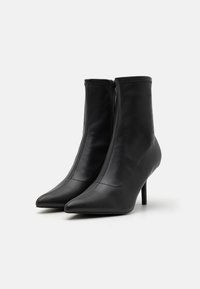 Anna Field Klasiski puszābaki - black