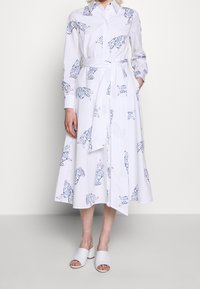 IVY OAK Vapaa-ajan mekko - off-white