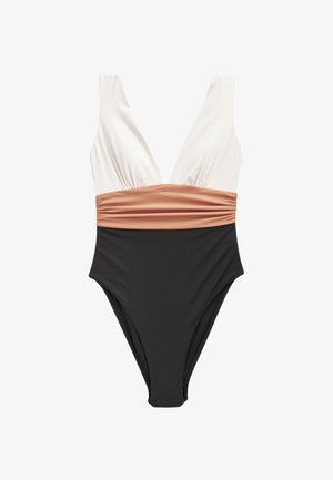 Jednoczęściowy kostium kąpielowy z głębokim dekoltem w serek, białym topem, brązową marszczoną talią i czarną dolną częścią.