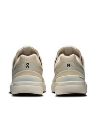 Thumbnail Image 4
