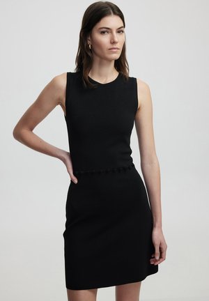 SLIM FIT MINI - Gebreide jurk - black