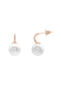 Orecchini a goccia di perla con una finitura bianca lucida, montati su un gancio curvo in oro rosa. Presentano una texture lucida e liscia e un design minimalista.