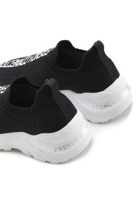 French Connection Slip-ons - schwarz