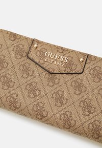 Guess - Portfel