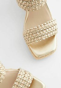 Next FOREVER COMFORT SQUARE TOE WEAVE - REGULAR FIT - Espadrilles - gold
