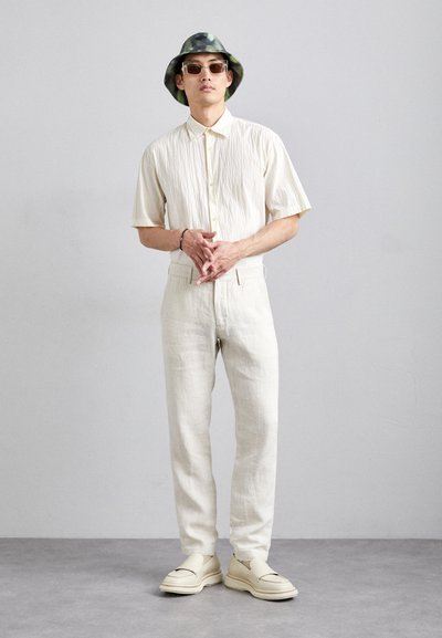 NN.07 THEO - Kelnės - beige