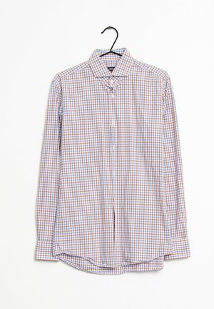 Camicia a scacchi nei toni del blu e dell'arancione, maniche lunghe, chiusura con bottoni, colletto classico, realizzata in tessuto leggero con una consistenza liscia.