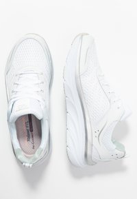 Skechers Sport Sneakers - white